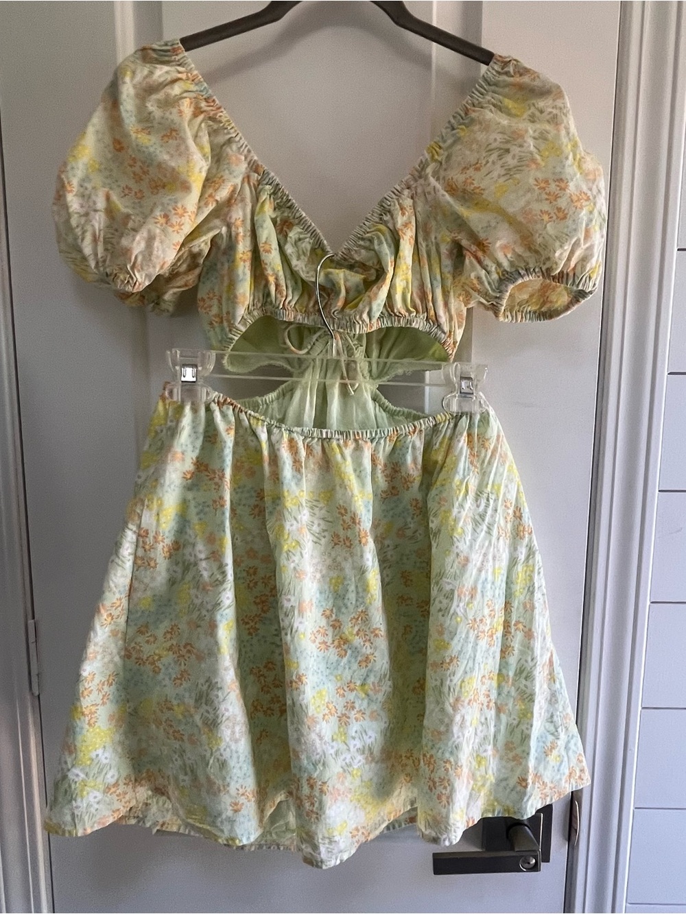 🌸Sabo Skirt Emaleigh Floral Cutout Puff Sleeve Mini Dress SZ XS🌸 - Picture 3 of 11